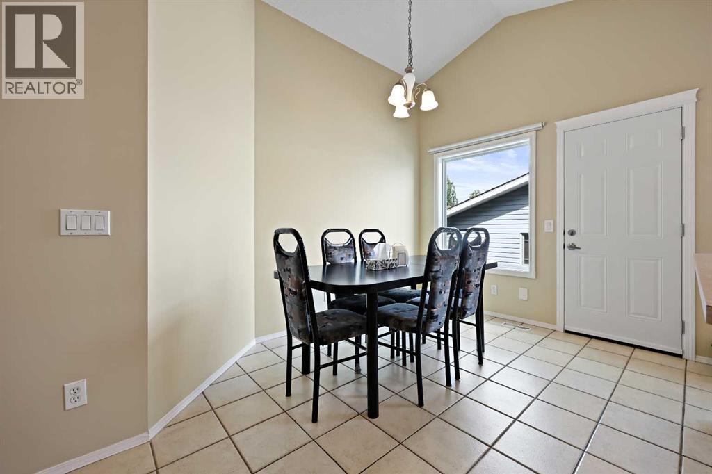 Photo 11 of 76 Prestwick Cove Se, Calgary AB
