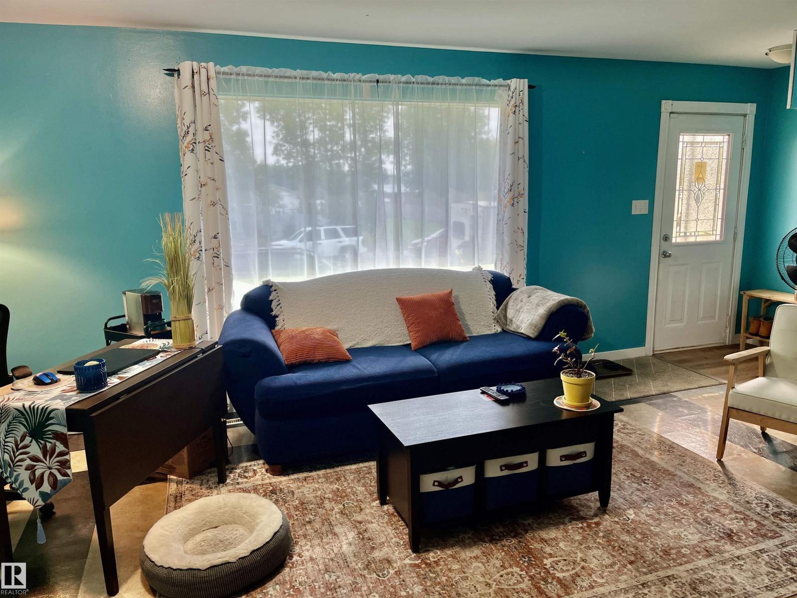 Photo 18 of 5622 49 A St, Vegreville AB