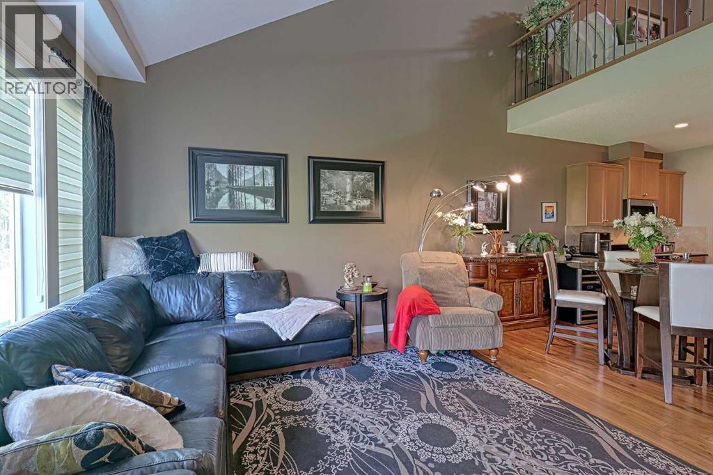 223 Sunset Square, Cochrane