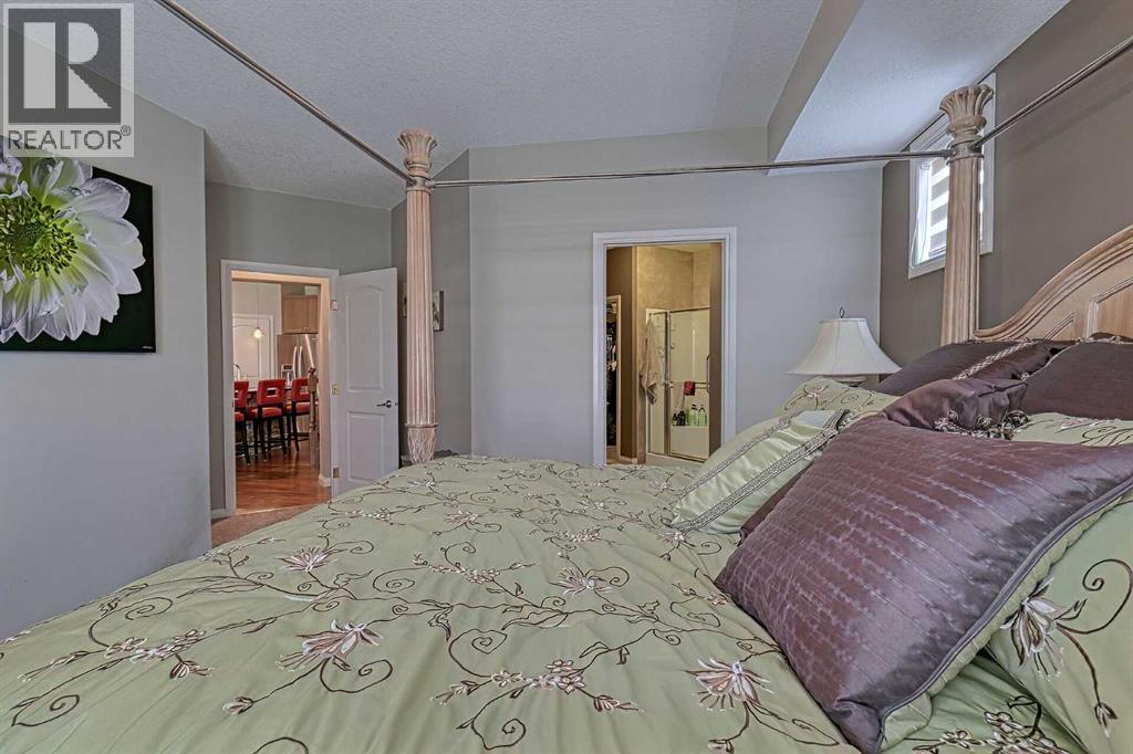 223 Sunset Square, Cochrane