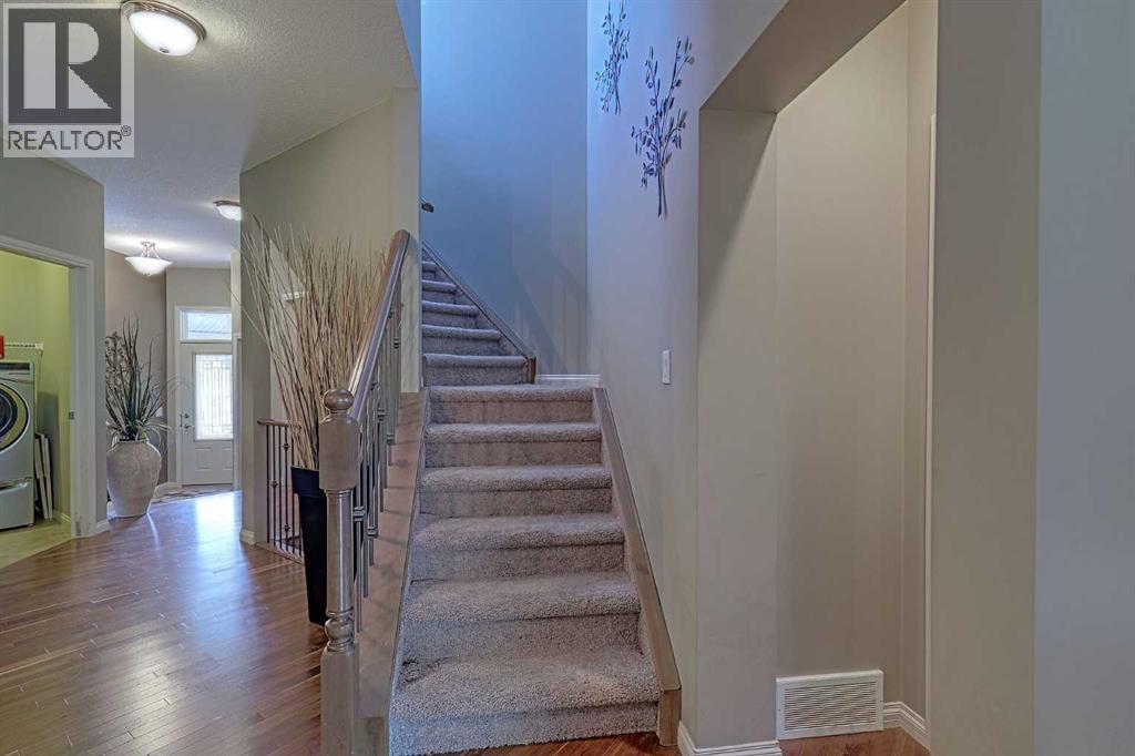 223 Sunset Square, Cochrane