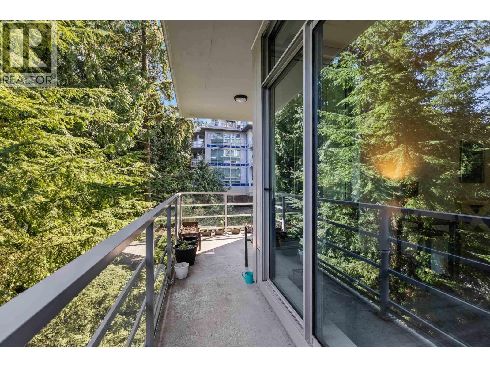 Photo 22 of 006 9060 University Crescent, Burnaby BC