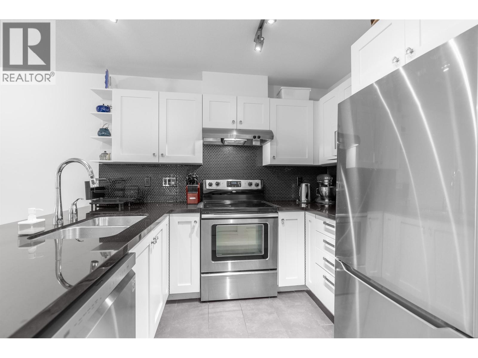 Photo 12 of 307 738 E 29th Avenue, Vancouver BC