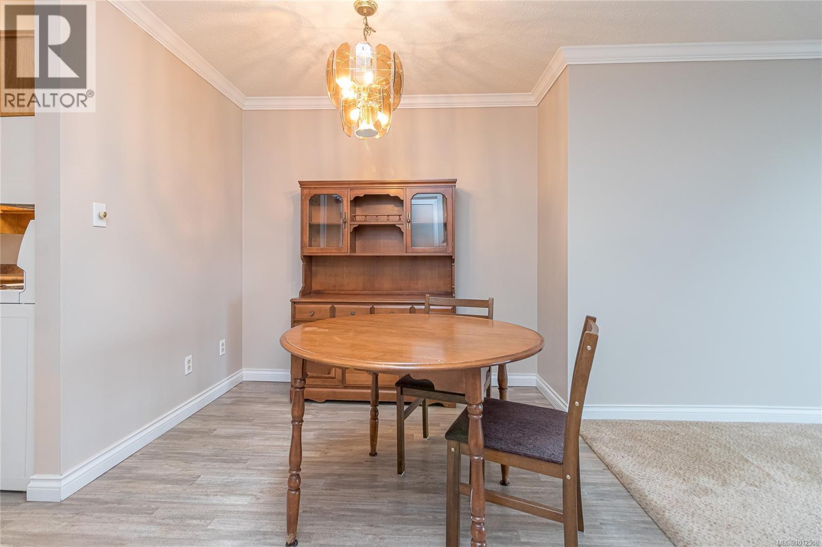 Photo 15 of 402 435 Festubert St, Duncan BC