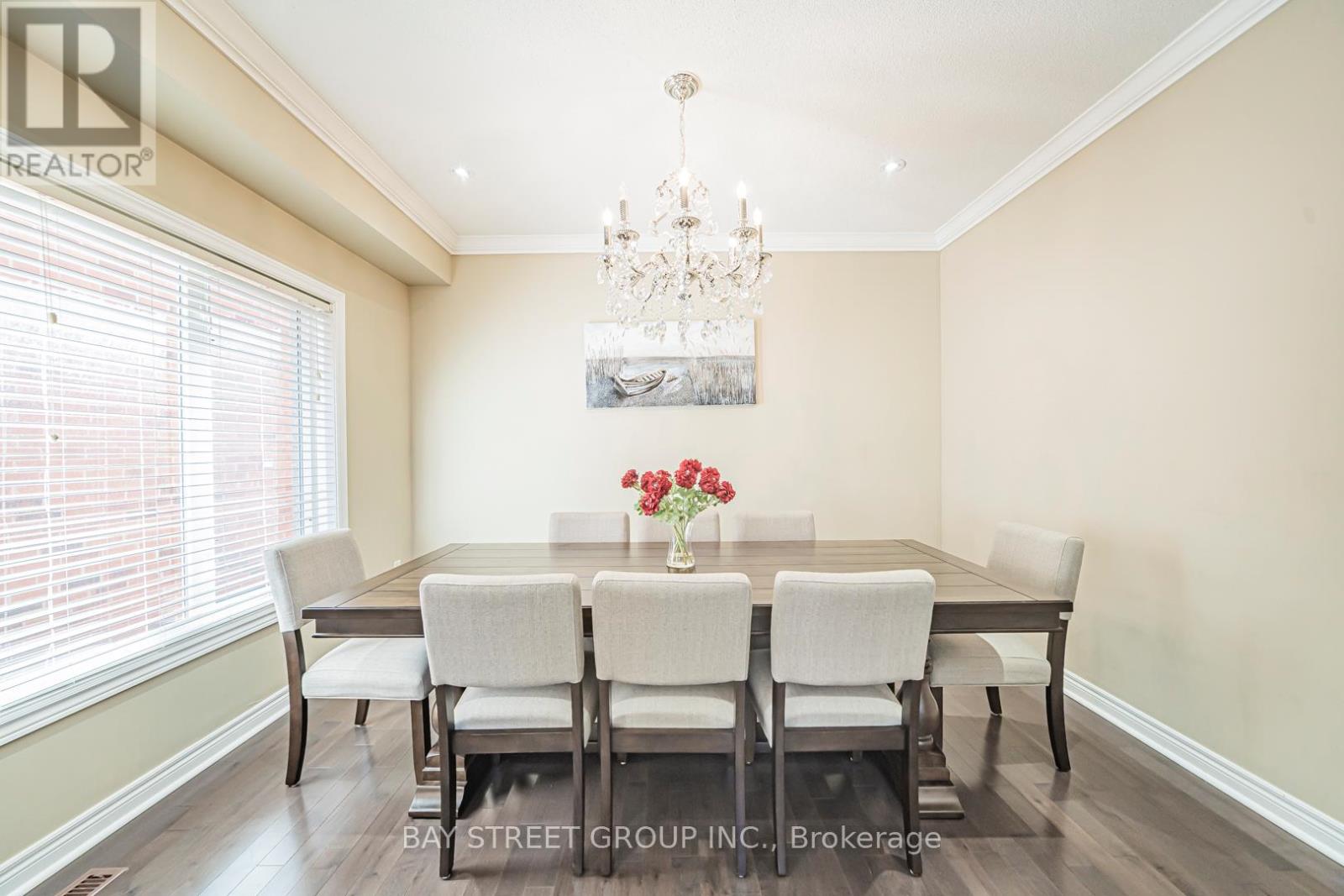Photo 5 of 85 Rushingbrook Drive, Richmond Hill ON