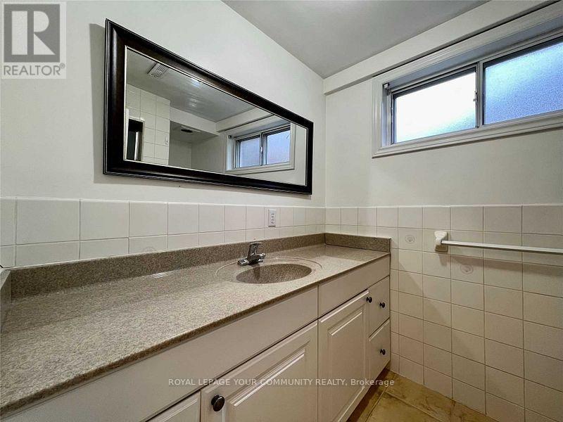 Photo 8 of Bsmt 173 Jeanne Drive, Vaughan ON
