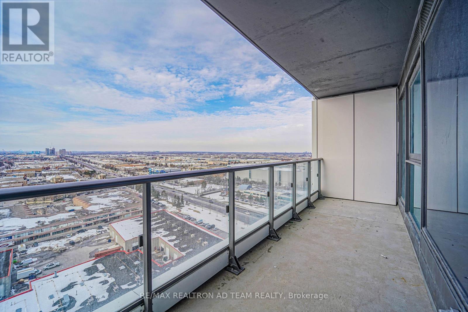 Photo 15 of 1901 1000 Portage Parkway, Vaughan ON