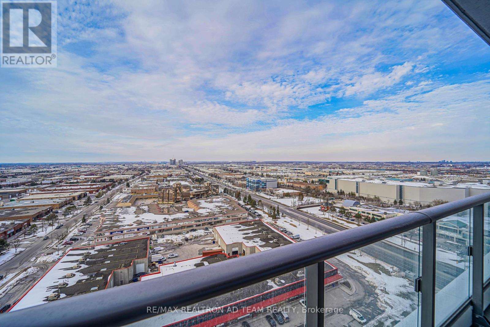 Photo 17 of 1901 1000 Portage Parkway, Vaughan ON