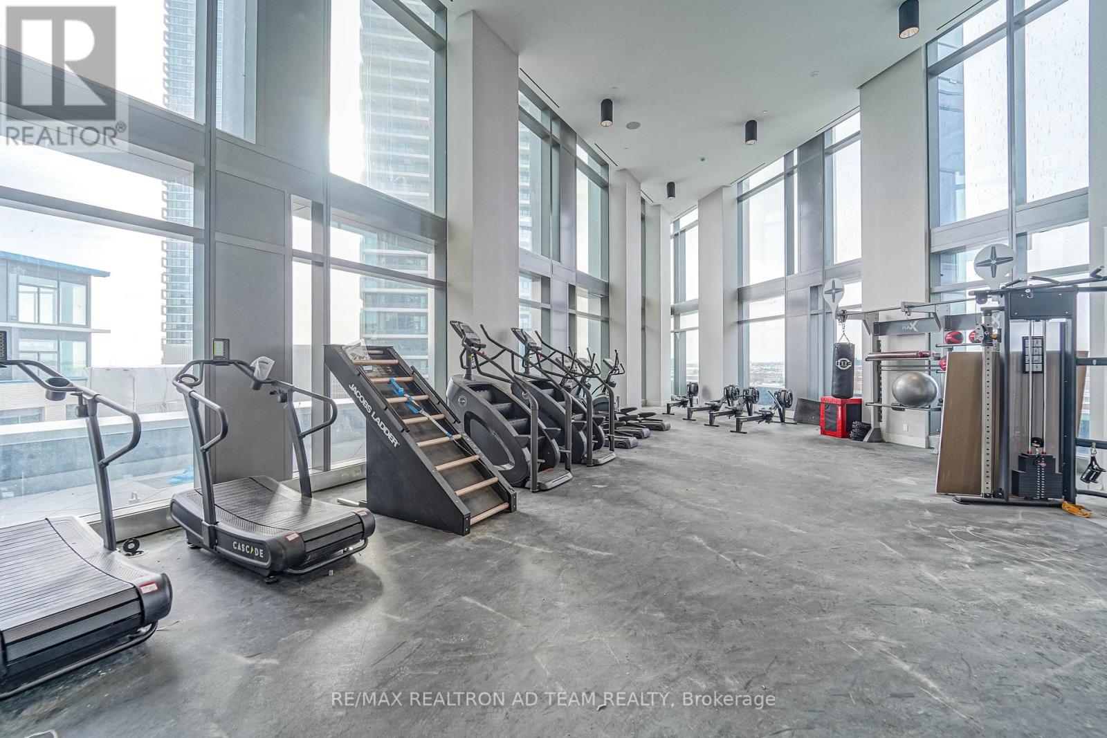 Photo 3 of 1901 1000 Portage Parkway, Vaughan ON