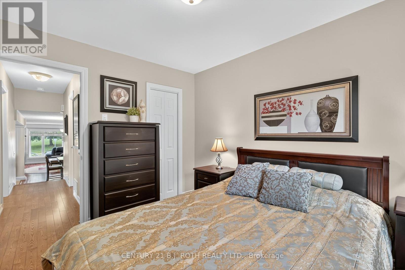 Photo 20 of 120 Kozlov Street, Barrie ON