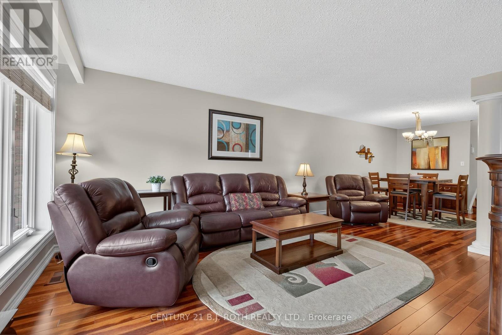 Photo 7 of 120 Kozlov Street, Barrie ON