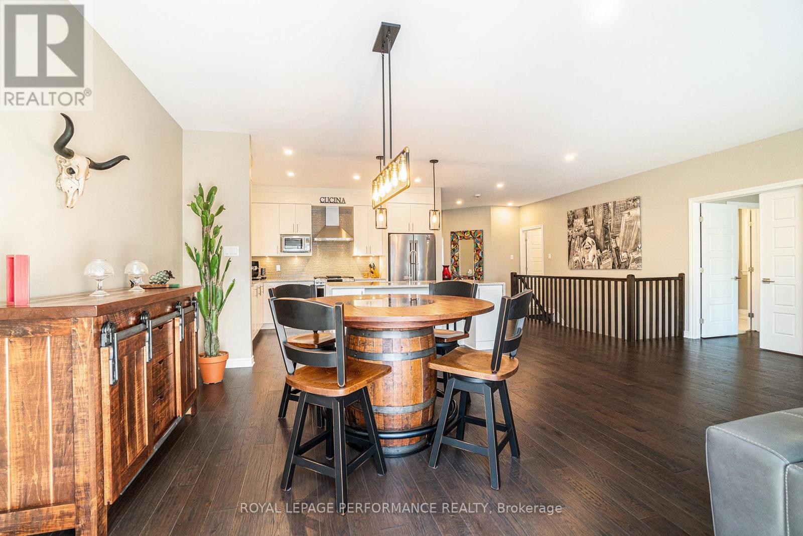 Photo 16 of 82 Kayenta Street, Ottawa ON