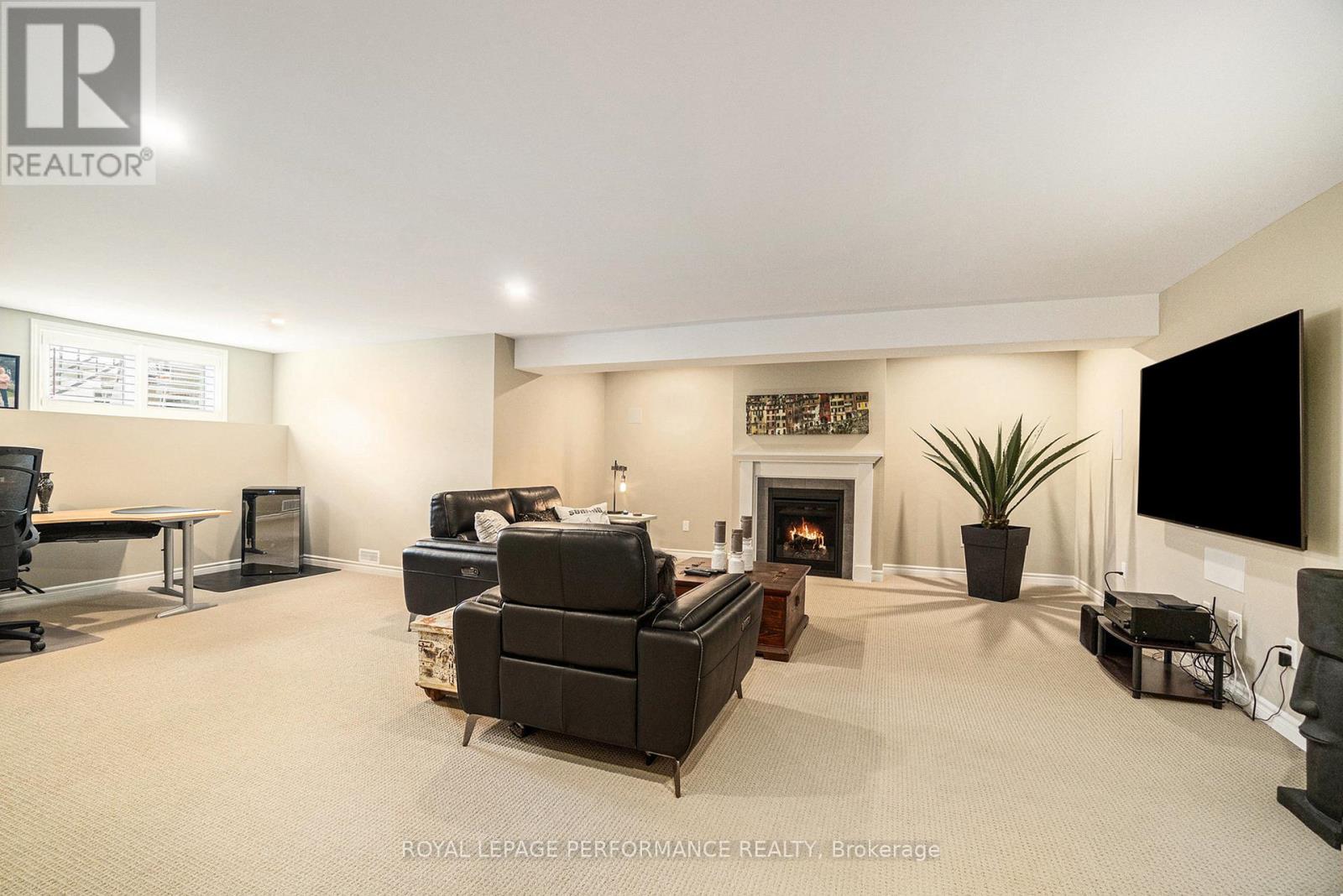 Photo 29 of 82 Kayenta Street, Ottawa ON