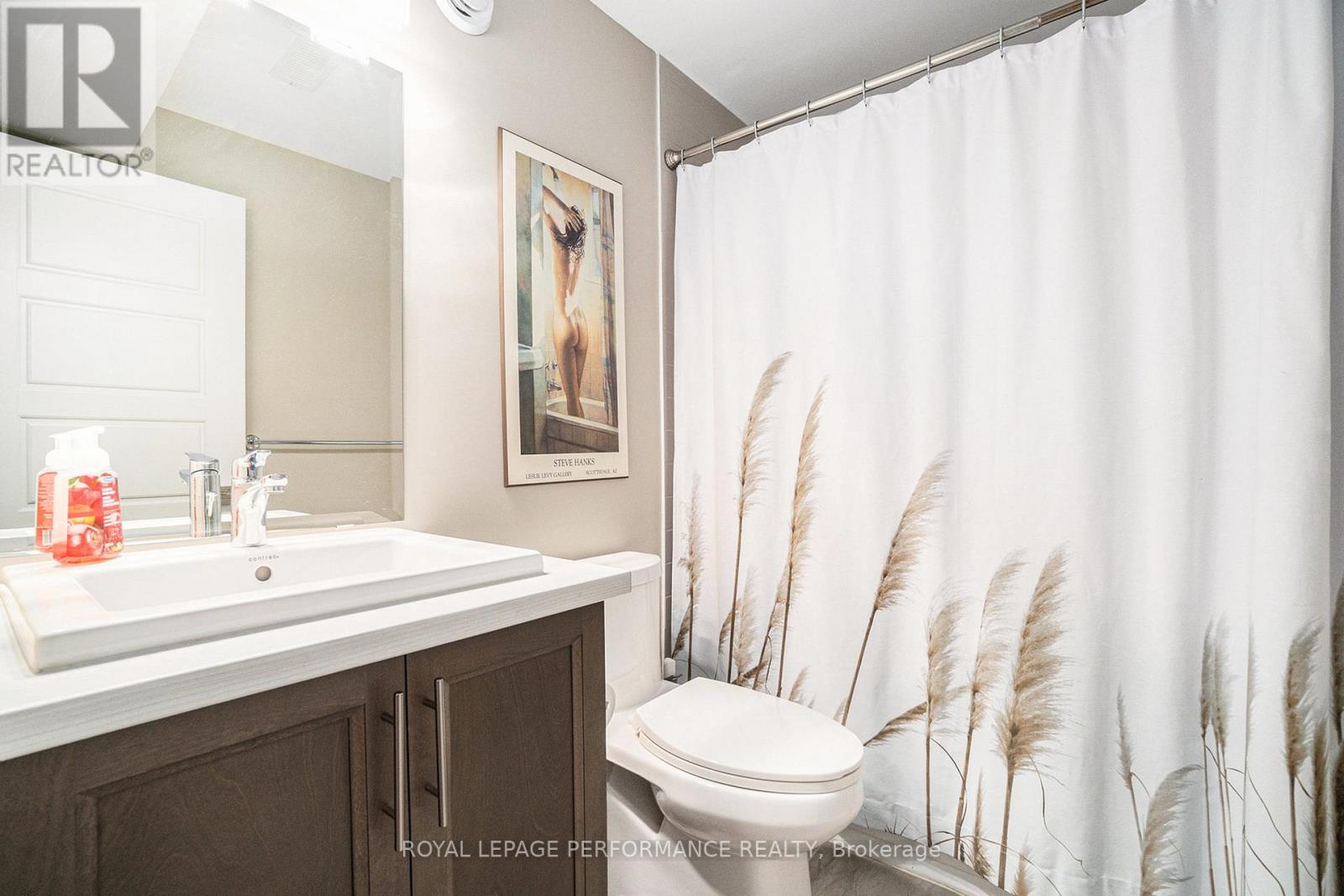 Photo 33 of 82 Kayenta Street, Ottawa ON