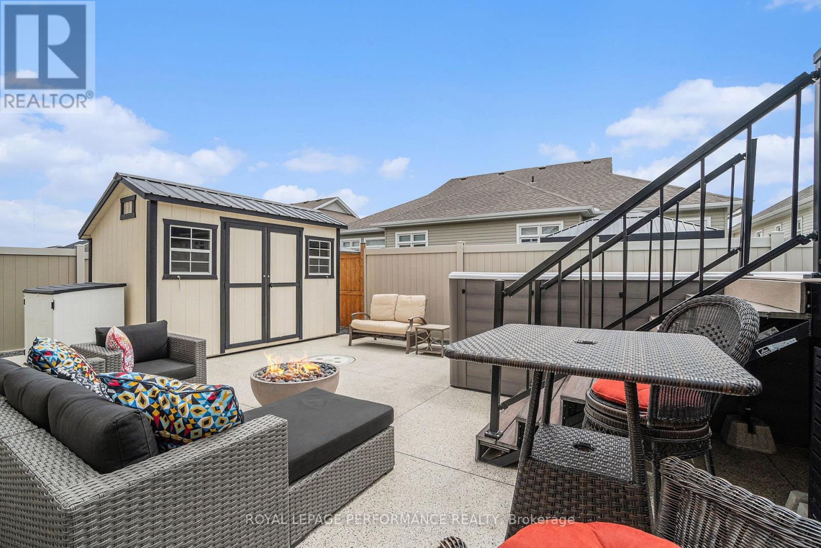 Photo 37 of 82 Kayenta Street, Ottawa ON