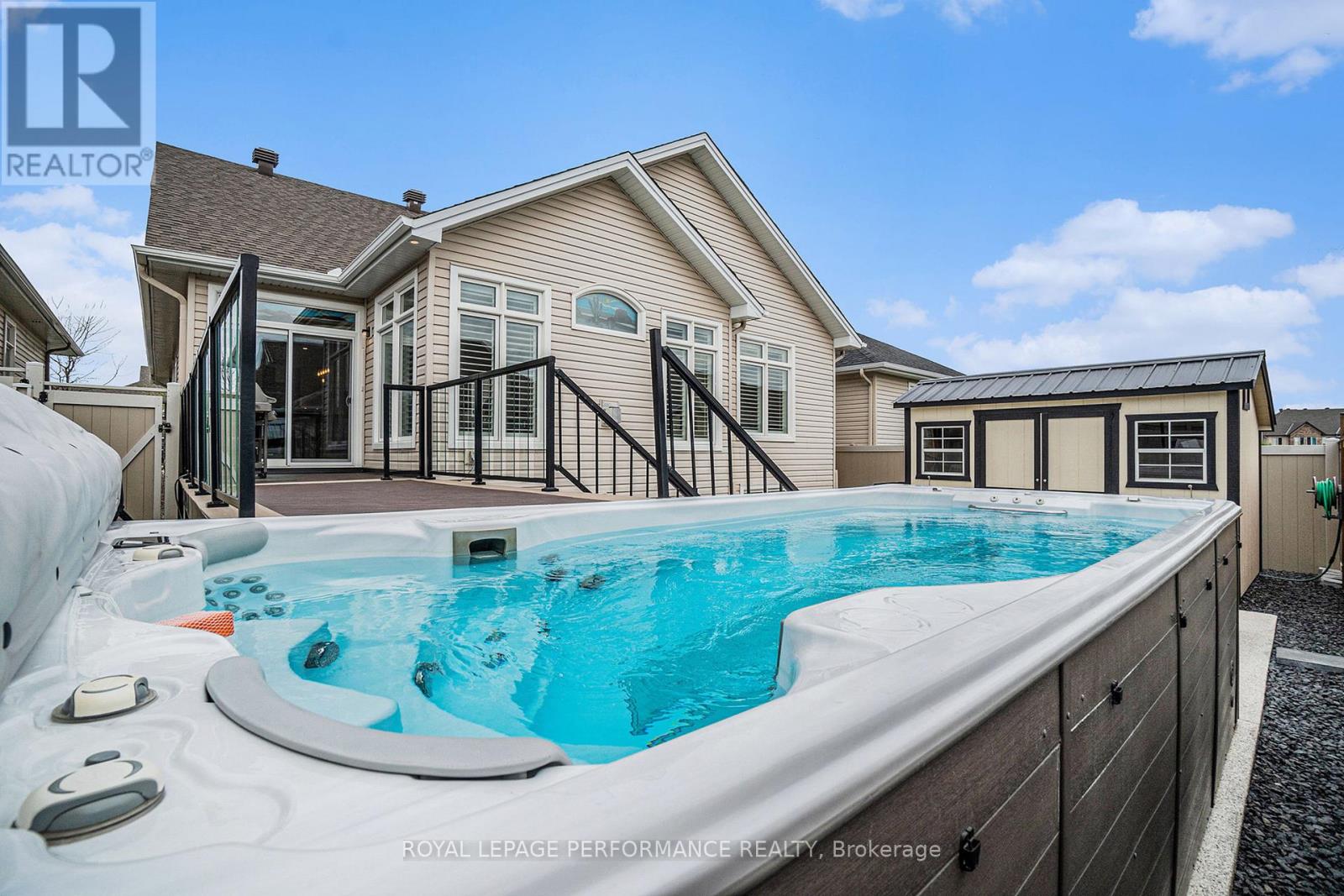 Photo 38 of 82 Kayenta Street, Ottawa ON