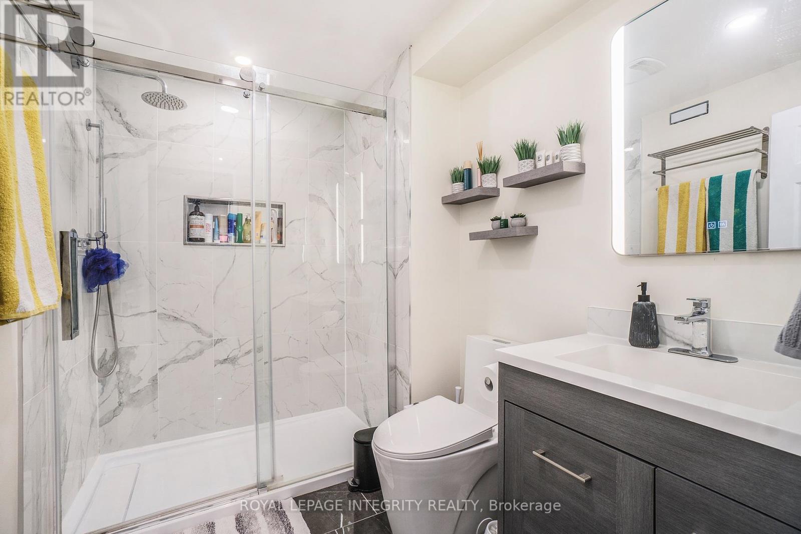 Photo 19 of 25 Berry Glen Street, Ottawa ON