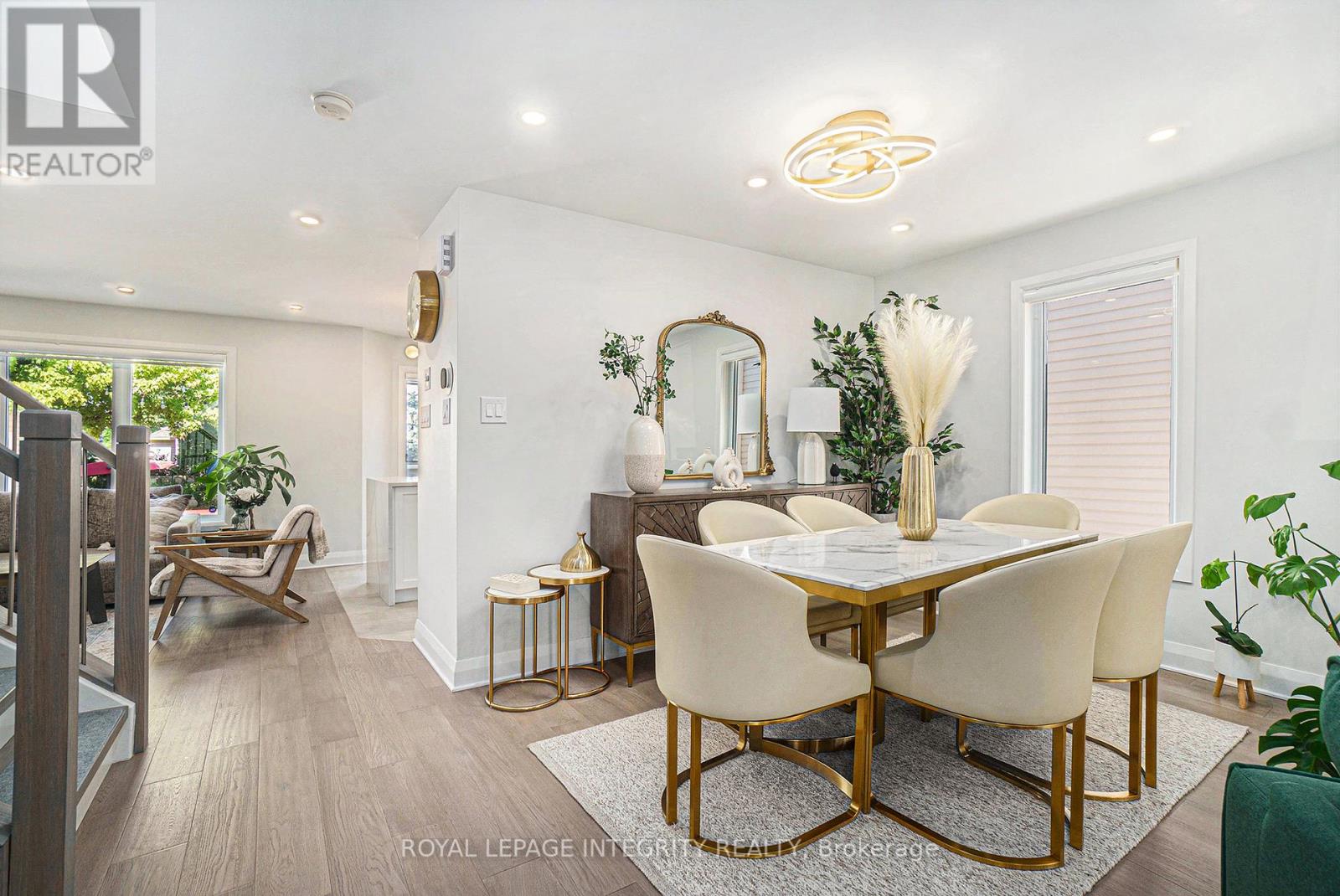 Photo 6 of 25 Berry Glen Street, Ottawa ON