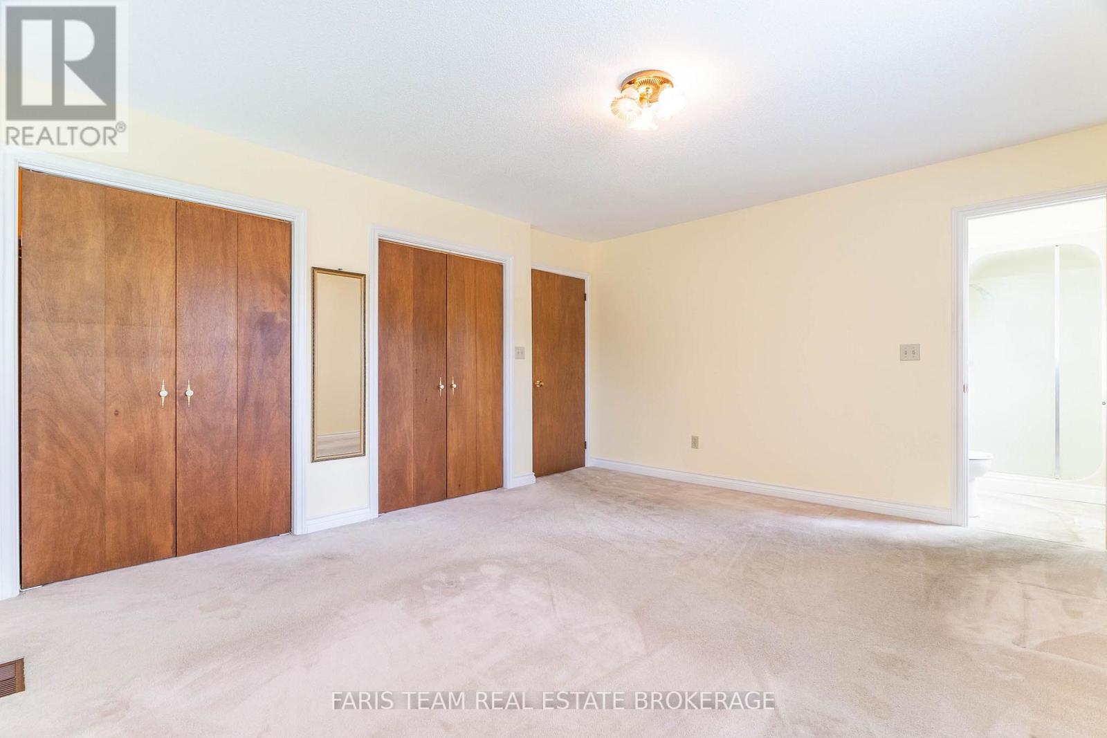 Photo 22 of 53 Maple Drive, Orillia ON