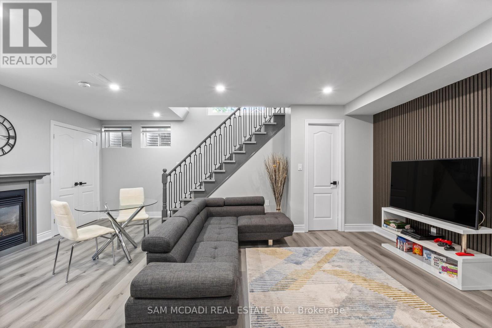 Photo 35 of 1755 Crately Court, Mississauga ON