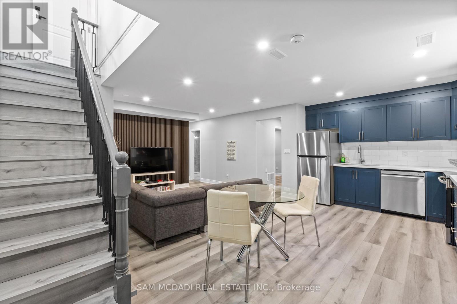 Photo 31 of 1755 Crately Court, Mississauga ON