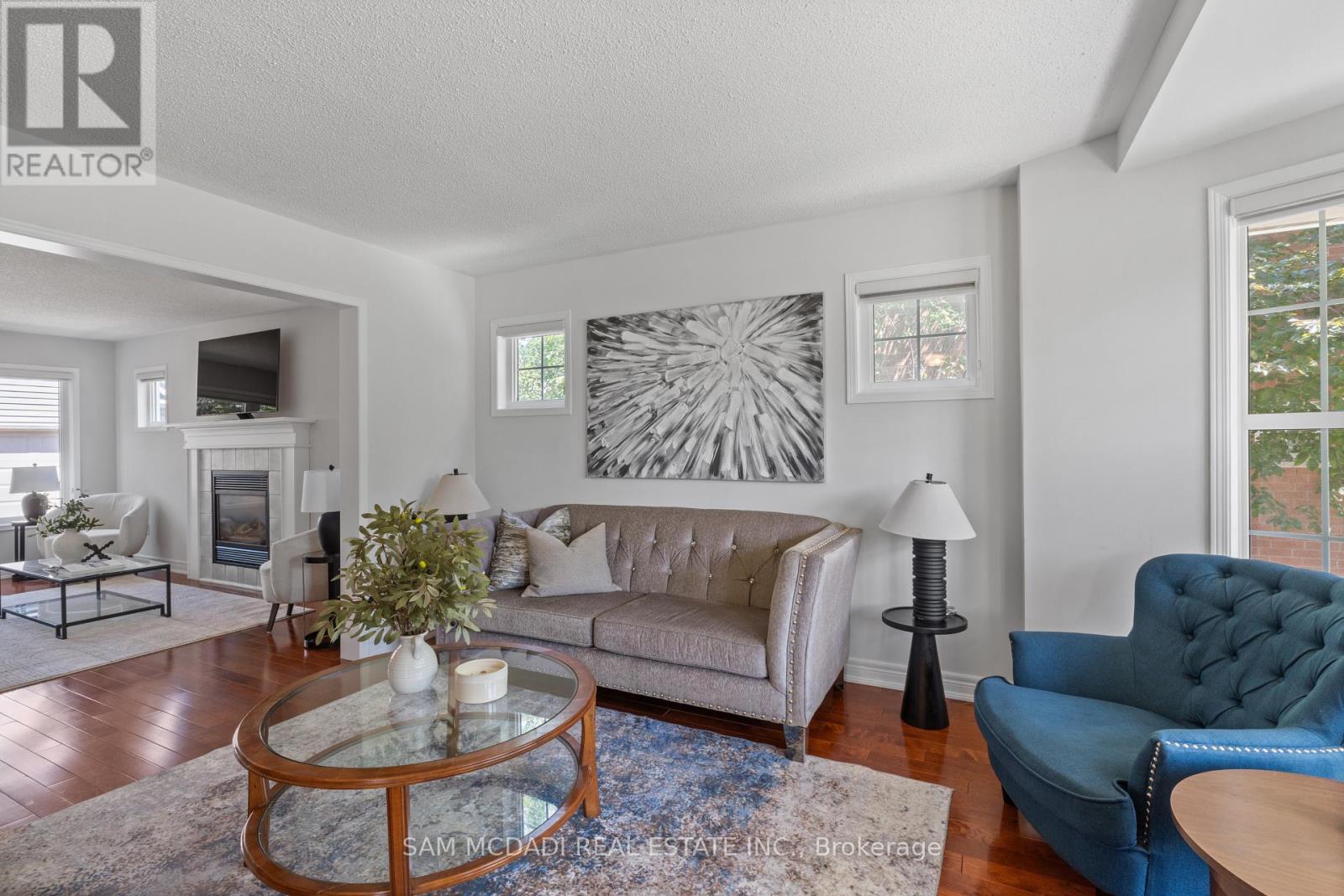 Photo 4 of 1755 Crately Court, Mississauga ON