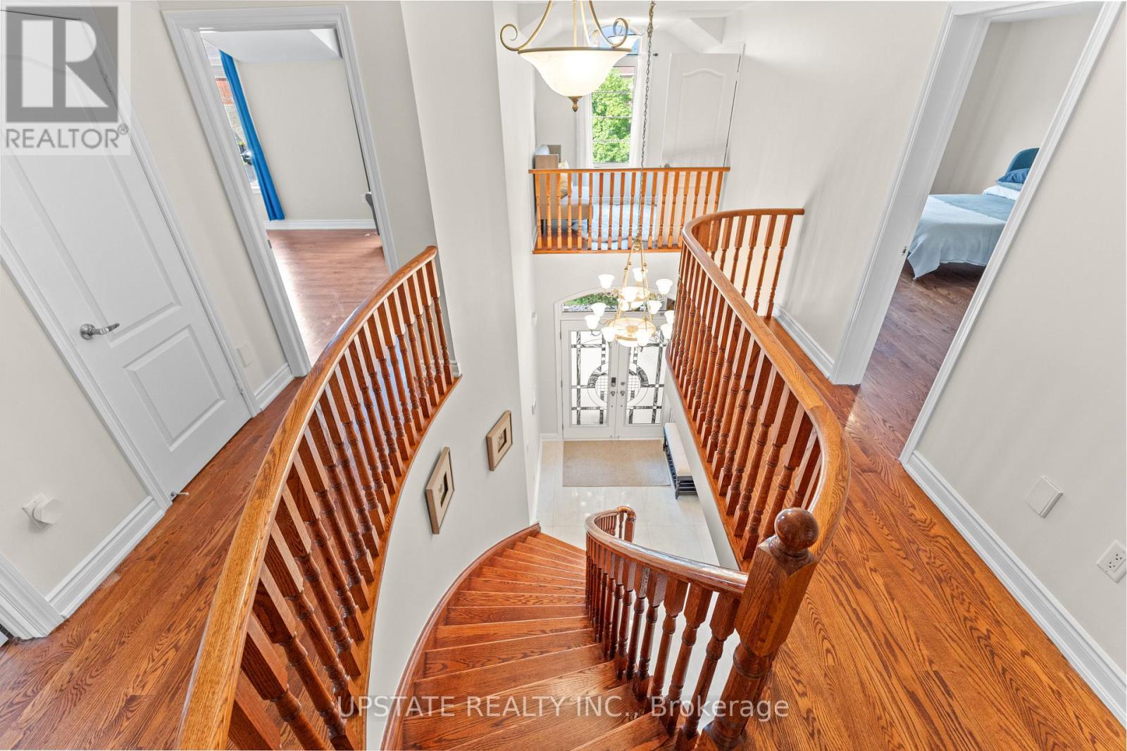 Photo 20 of 22 Saint Hubert Drive, Brampton ON