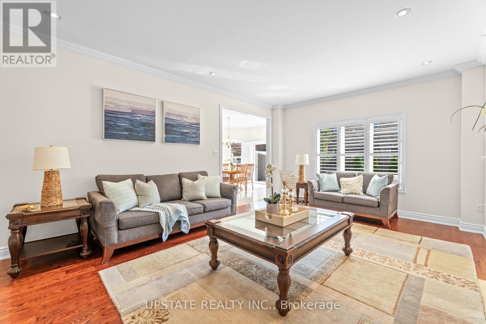 Photo 15 of 22 Saint Hubert Drive, Brampton ON