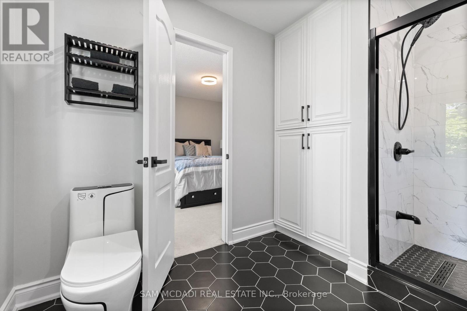 Photo 21 of 1755 Crately Court, Mississauga ON