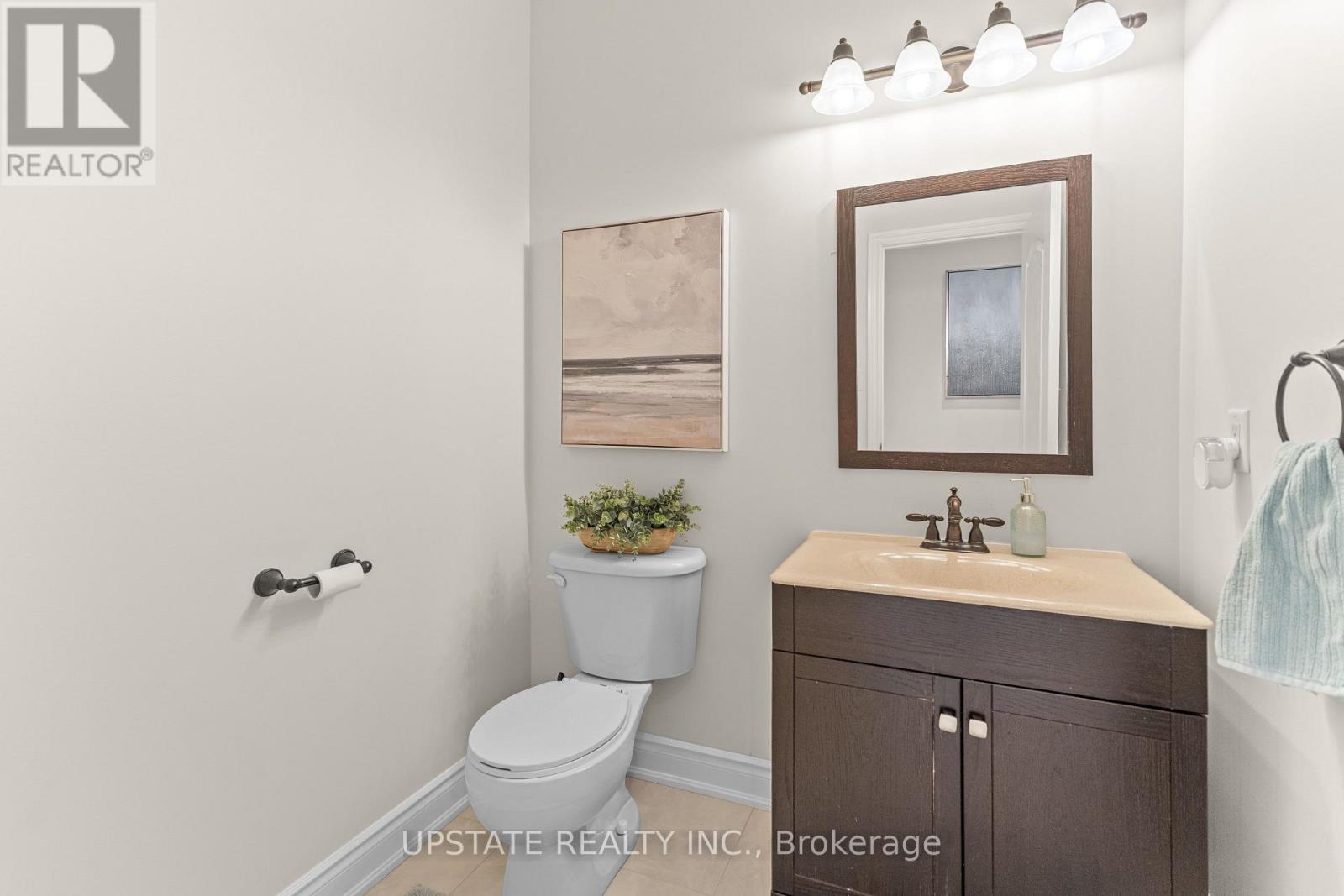 Photo 18 of 22 Saint Hubert Drive, Brampton ON