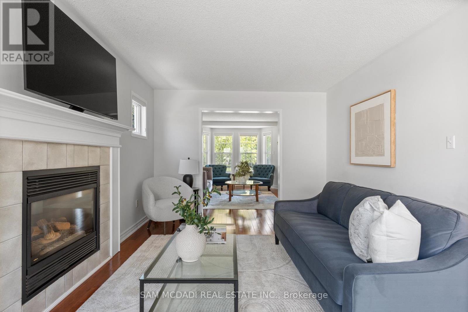 Photo 5 of 1755 Crately Court, Mississauga ON