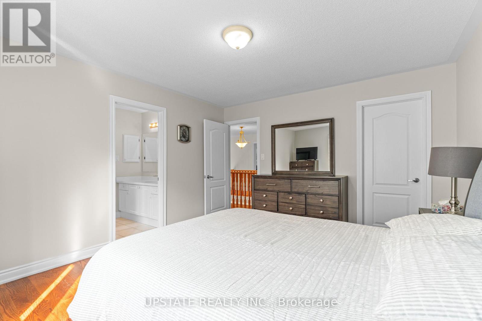 Photo 36 of 22 Saint Hubert Drive, Brampton ON