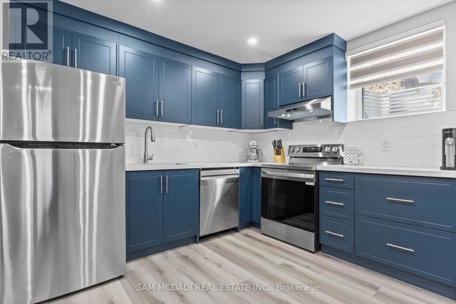 Photo 33 of 1755 Crately Court, Mississauga ON