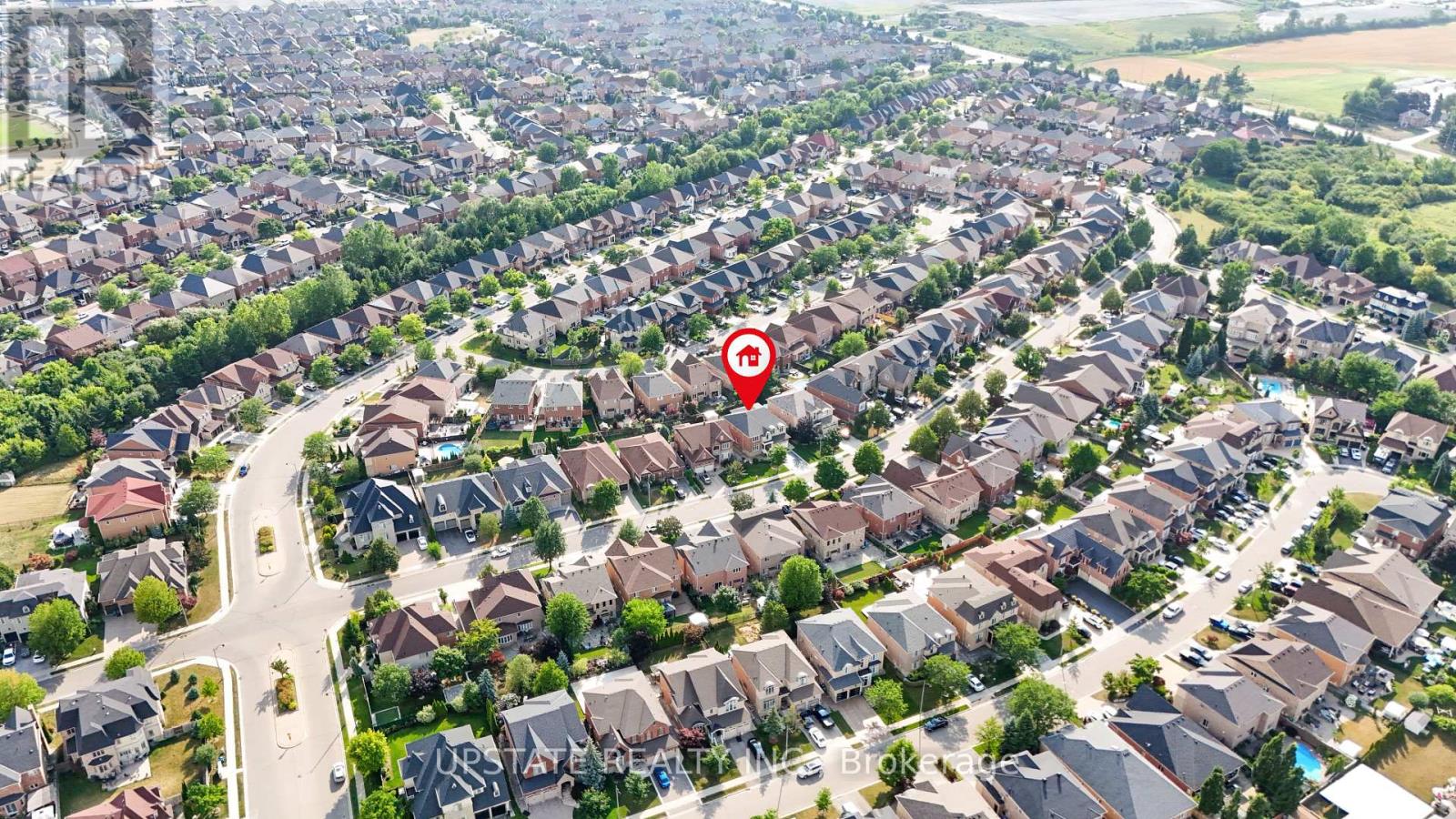 Photo 45 of 22 Saint Hubert Drive, Brampton ON