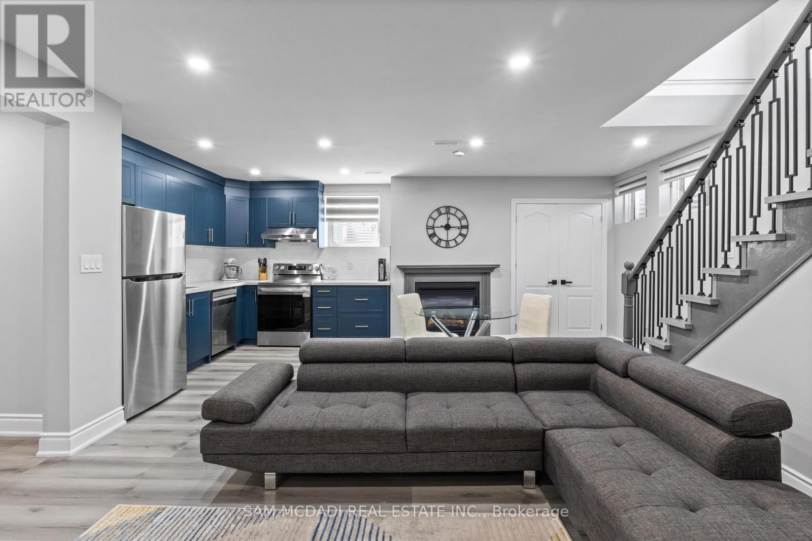 Photo 34 of 1755 Crately Court, Mississauga ON