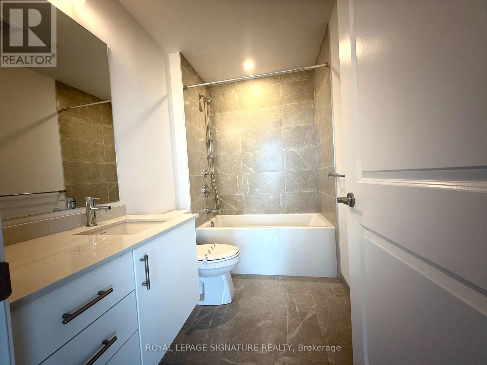 Photo 6 of 813 3240 William Coltson Avenue, Oakville ON