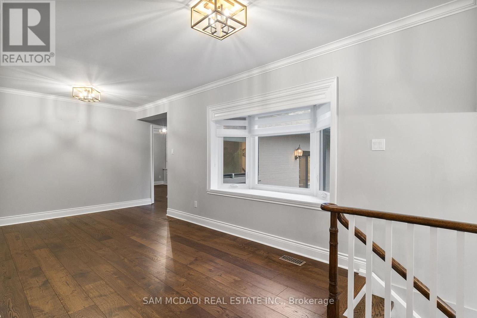 Photo 15 of 474 Bob O Link Road, Mississauga ON