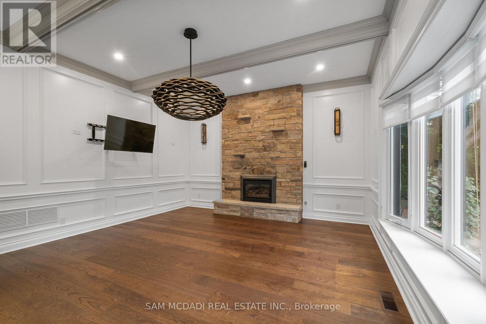 Photo 16 of 474 Bob O Link Road, Mississauga ON