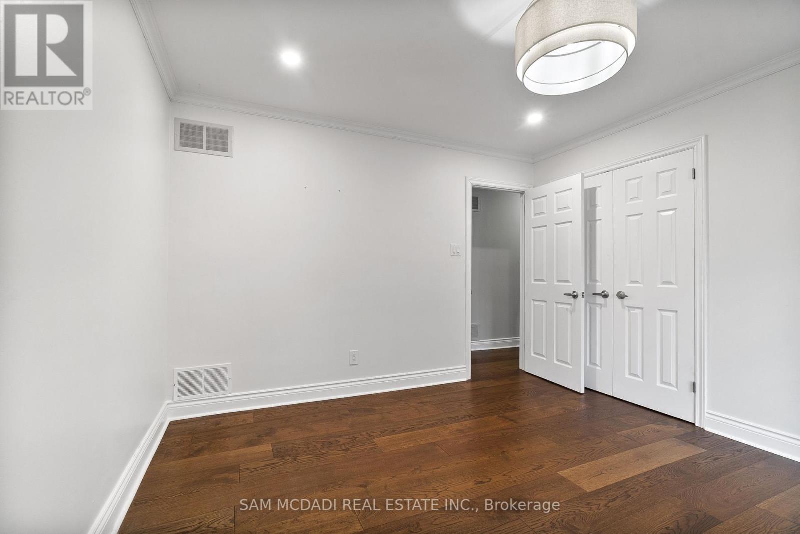 Photo 25 of 474 Bob O Link Road, Mississauga ON