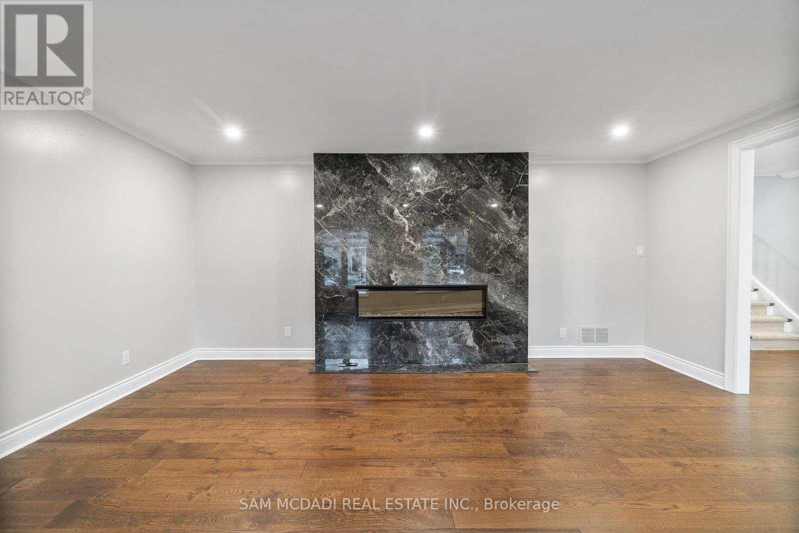 Photo 5 of 474 Bob O Link Road, Mississauga ON