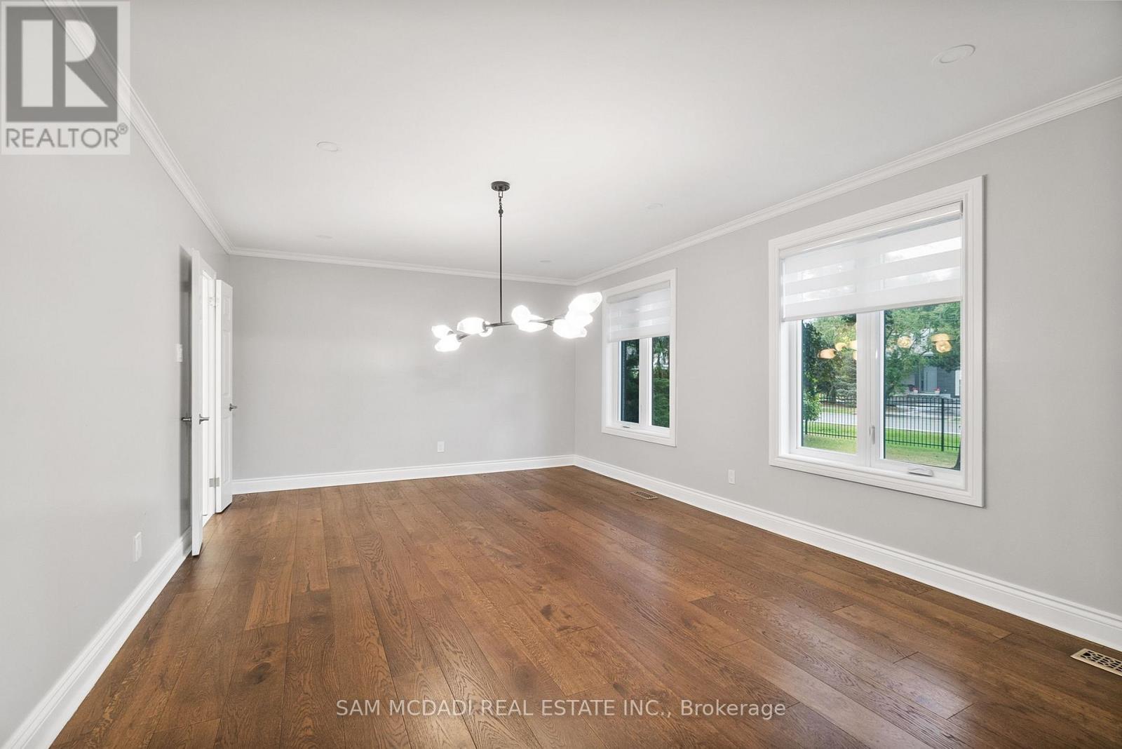 Photo 8 of 474 Bob O Link Road, Mississauga ON