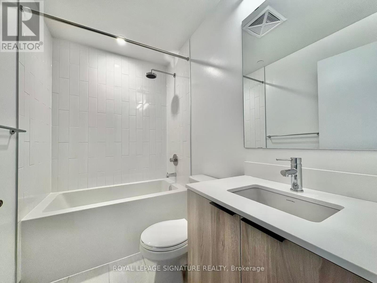 Photo 12 of 826 2485 Eglinton Avenue W, Mississauga ON