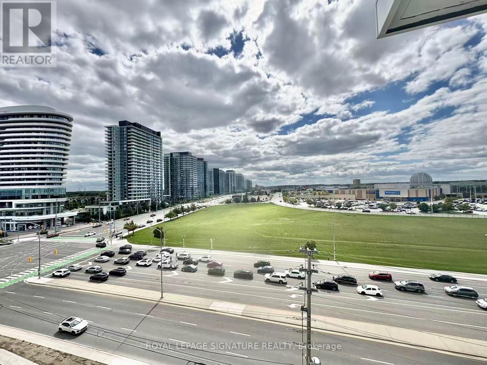 Photo 16 of 826 2485 Eglinton Avenue W, Mississauga ON