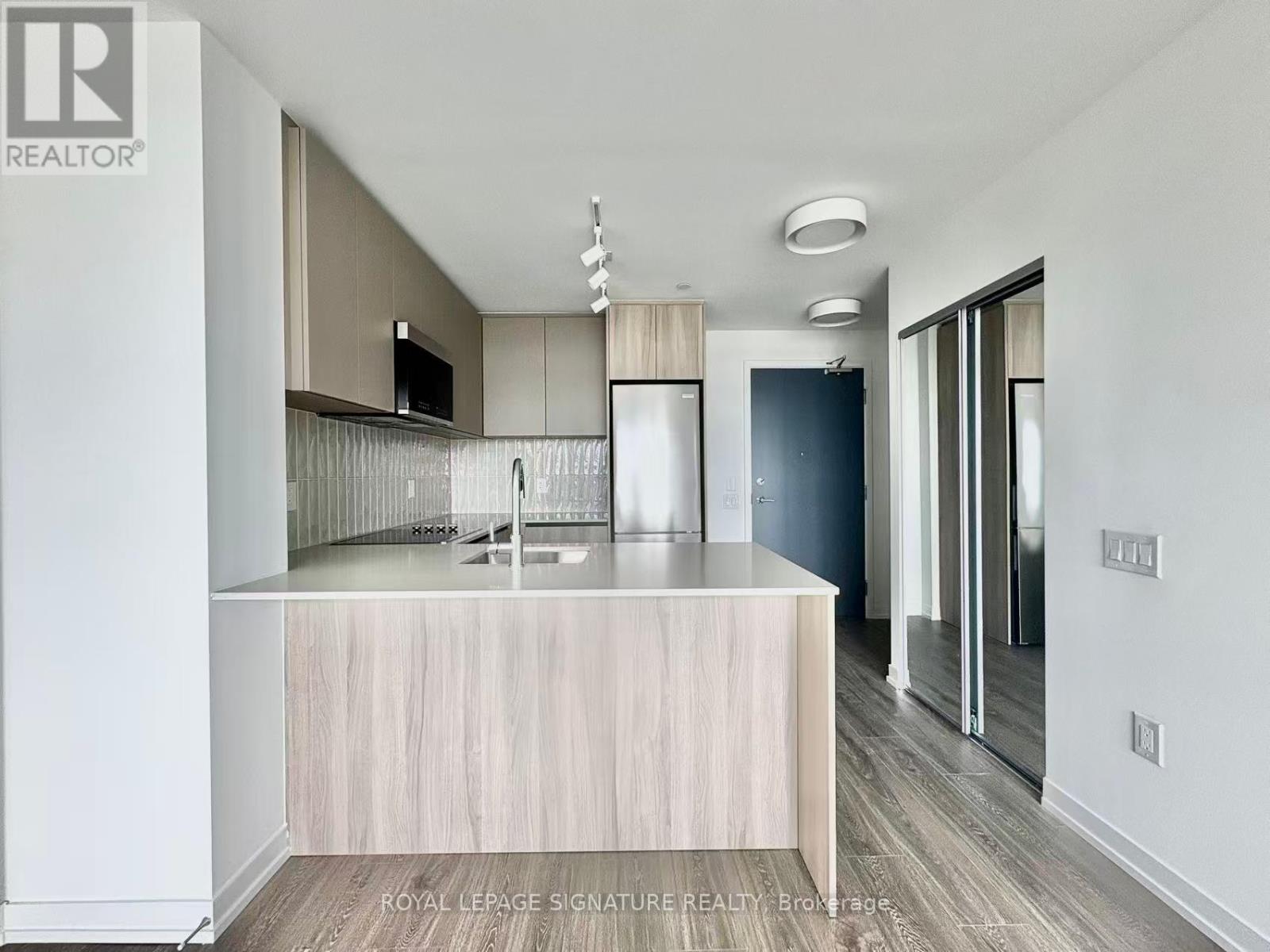 Photo 8 of 826 2485 Eglinton Avenue W, Mississauga ON