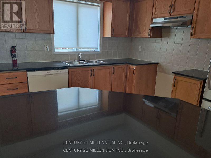 Photo 2 of 5 221 Twelfth Street, Toronto ON
