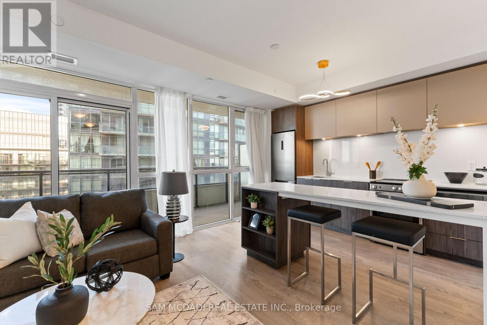 Photo 14 of 1405 65 Annie Craig Drive, Toronto ON
