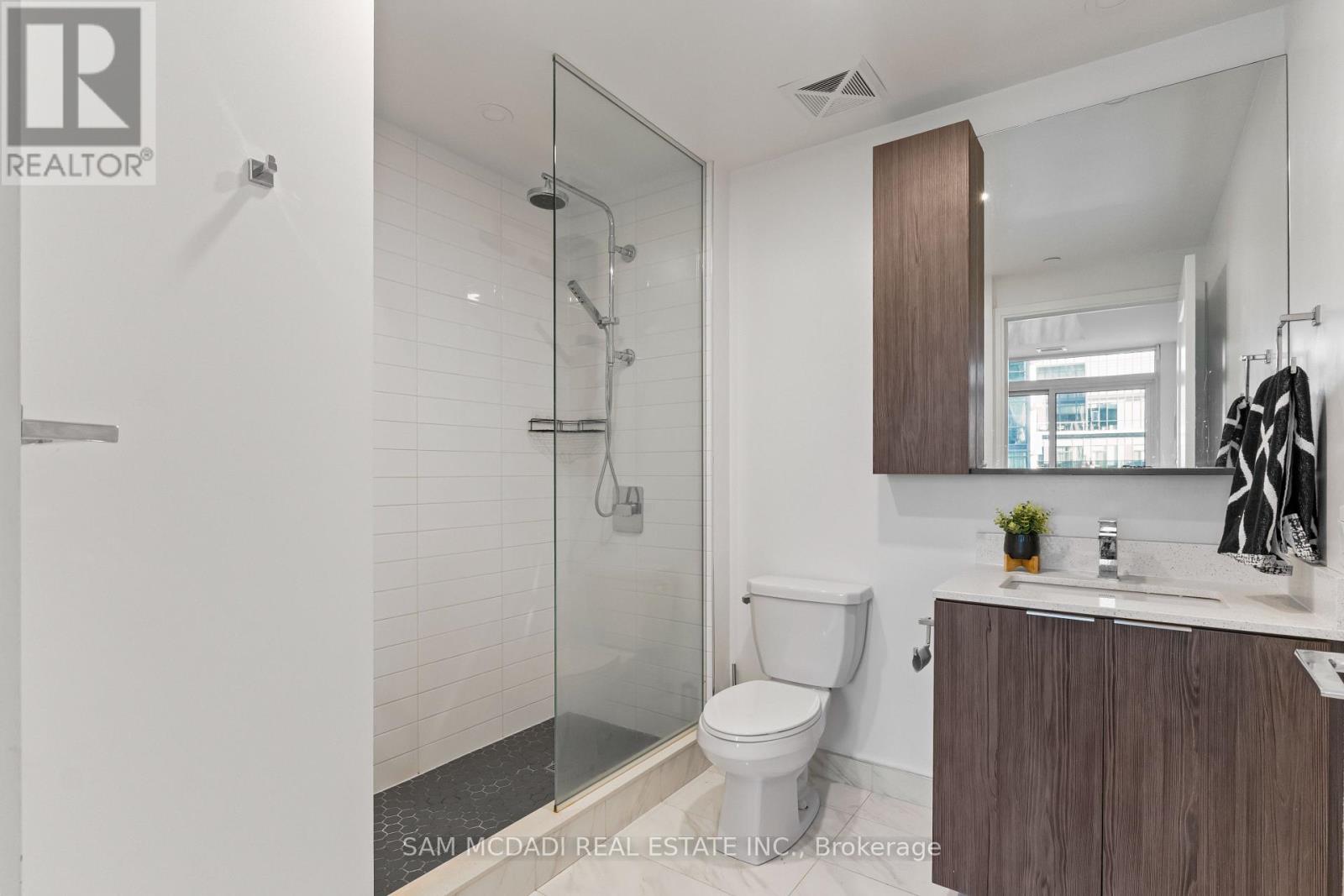 Photo 24 of 1405 65 Annie Craig Drive, Toronto ON