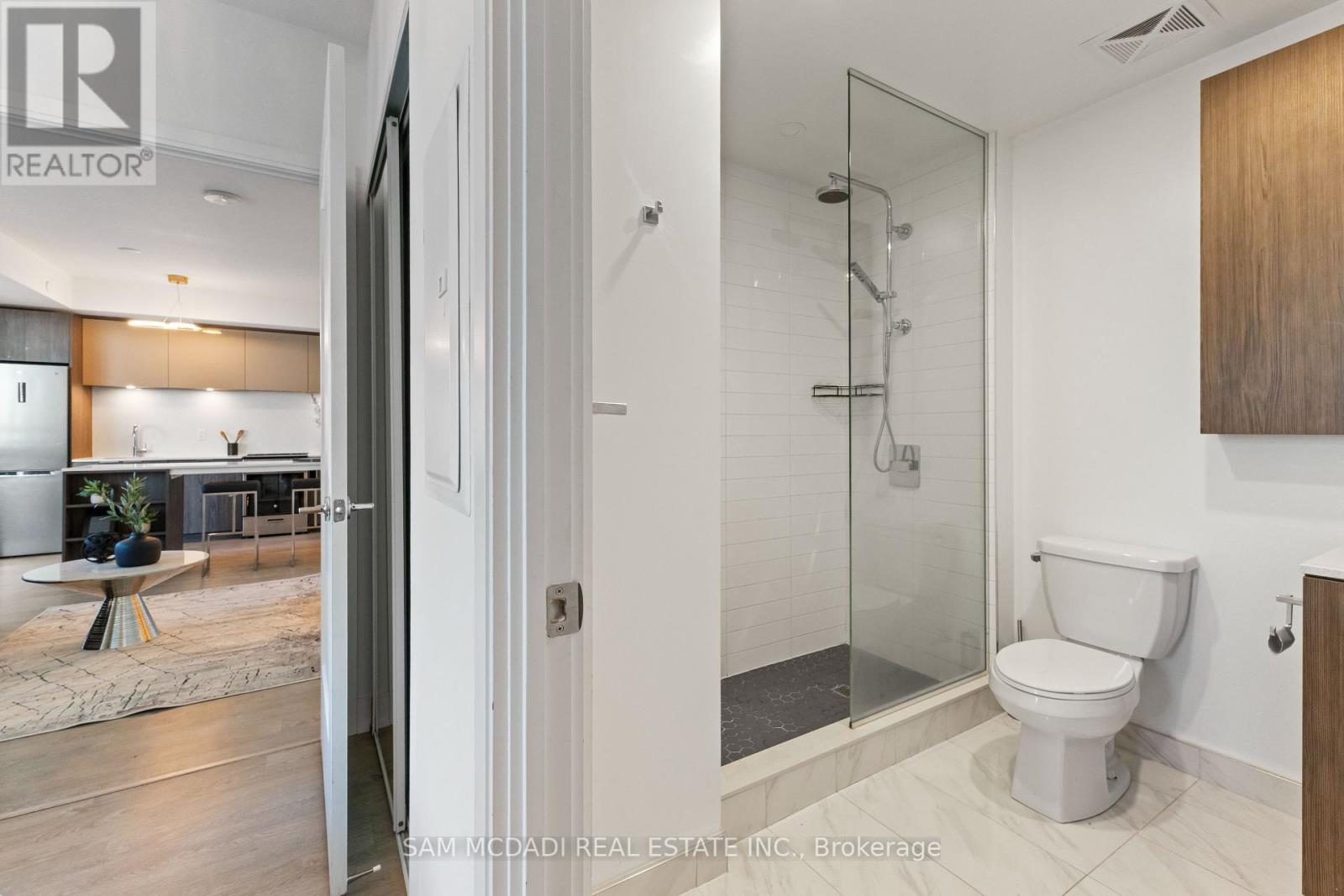 Photo 25 of 1405 65 Annie Craig Drive, Toronto ON