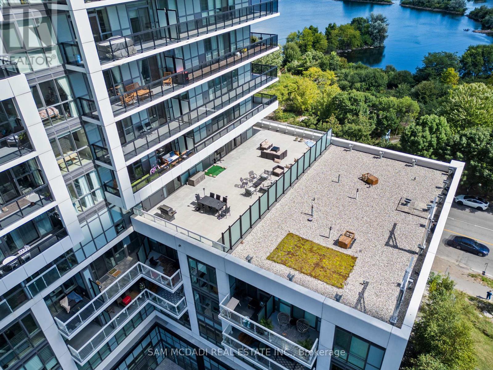 Photo 27 of 1405 65 Annie Craig Drive, Toronto ON