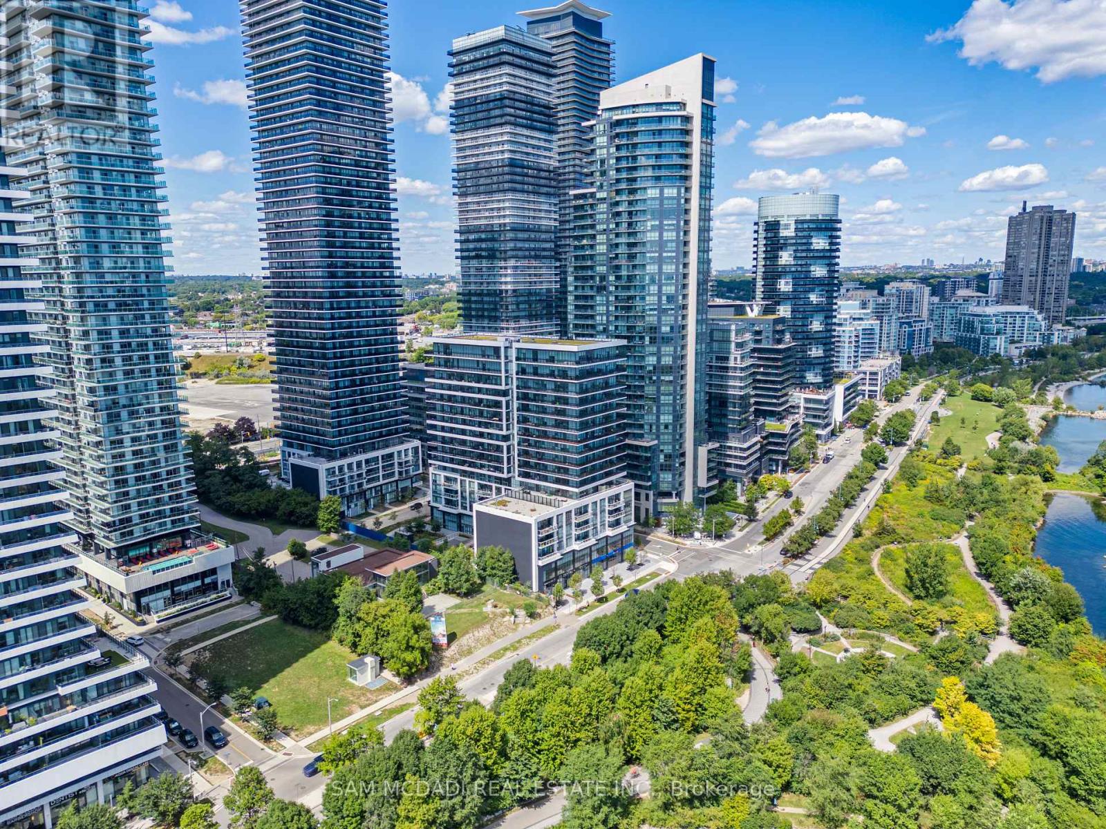 Photo 32 of 1405 65 Annie Craig Drive, Toronto ON